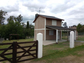 Cabaña serrana con salida propia al río
